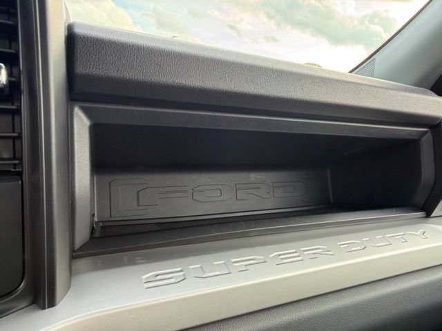 Used 2024 Ford F550 4x4 Crew Cab Super Duty image 32