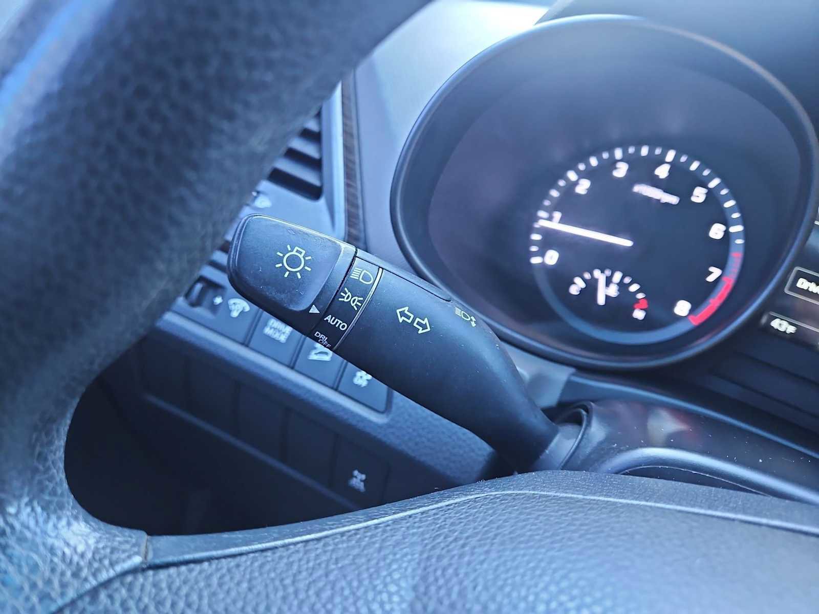 Used 2017 Hyundai Santa Fe Sport image 24