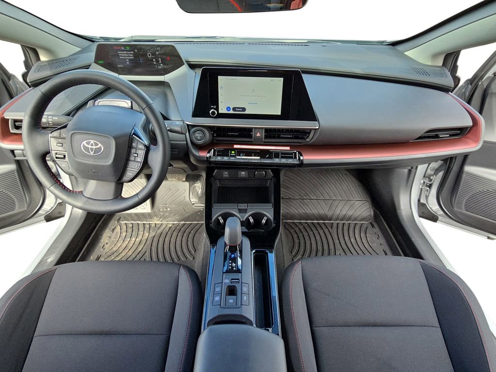 Used 2025 Toyota Prius Plug-In Hybrid image 10