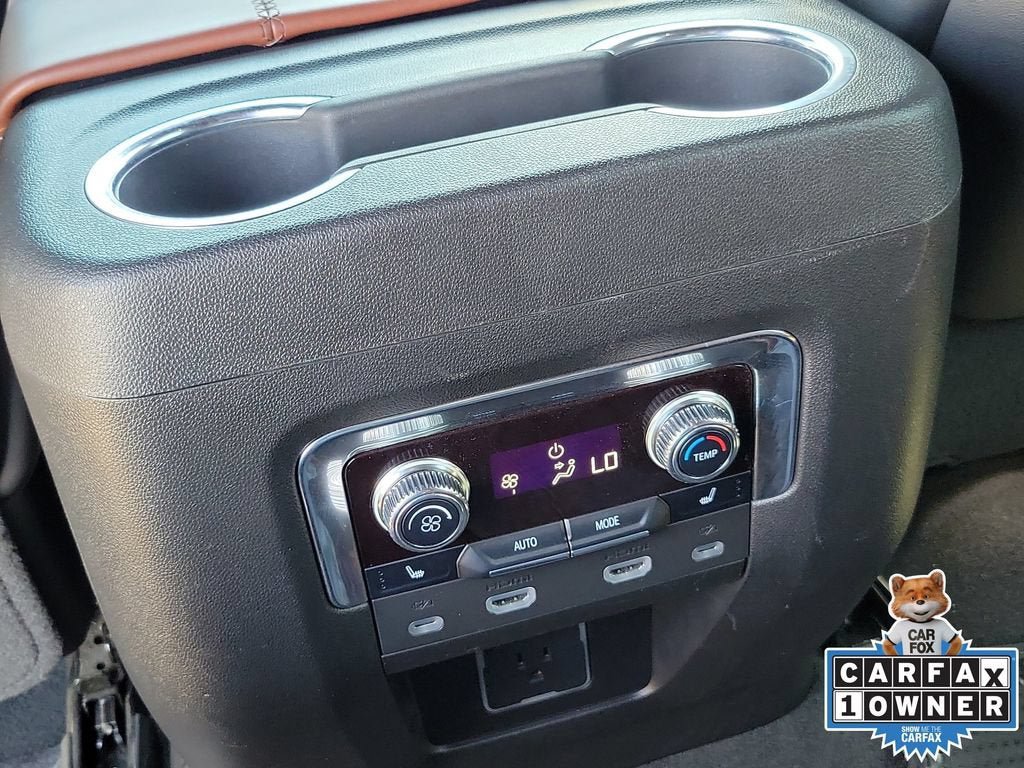 Used 2023 GMC Yukon Denali Ultimate AWD/4WD image 13