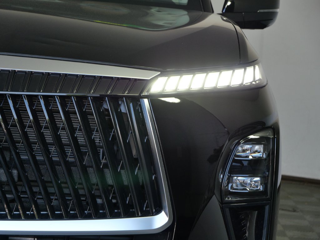 New 2027 INFINITI QX80 Luxe w/ Cargo Package AWD/4WD image 8