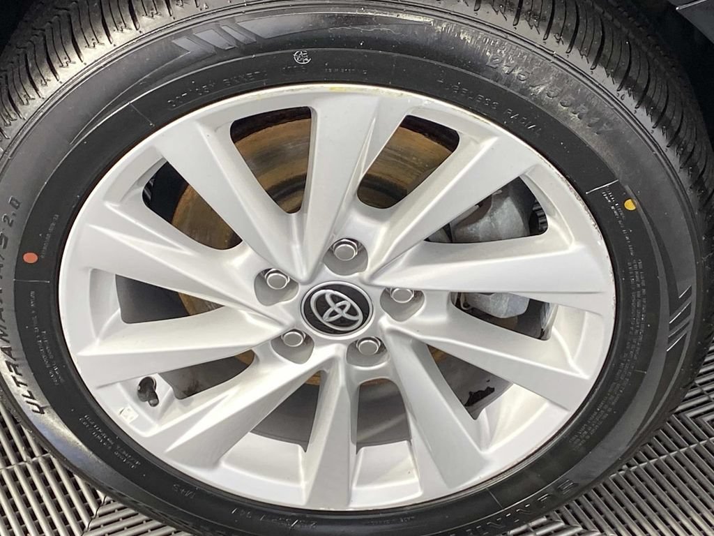 Used 2022 Toyota Camry LE AWD/4WD image 28