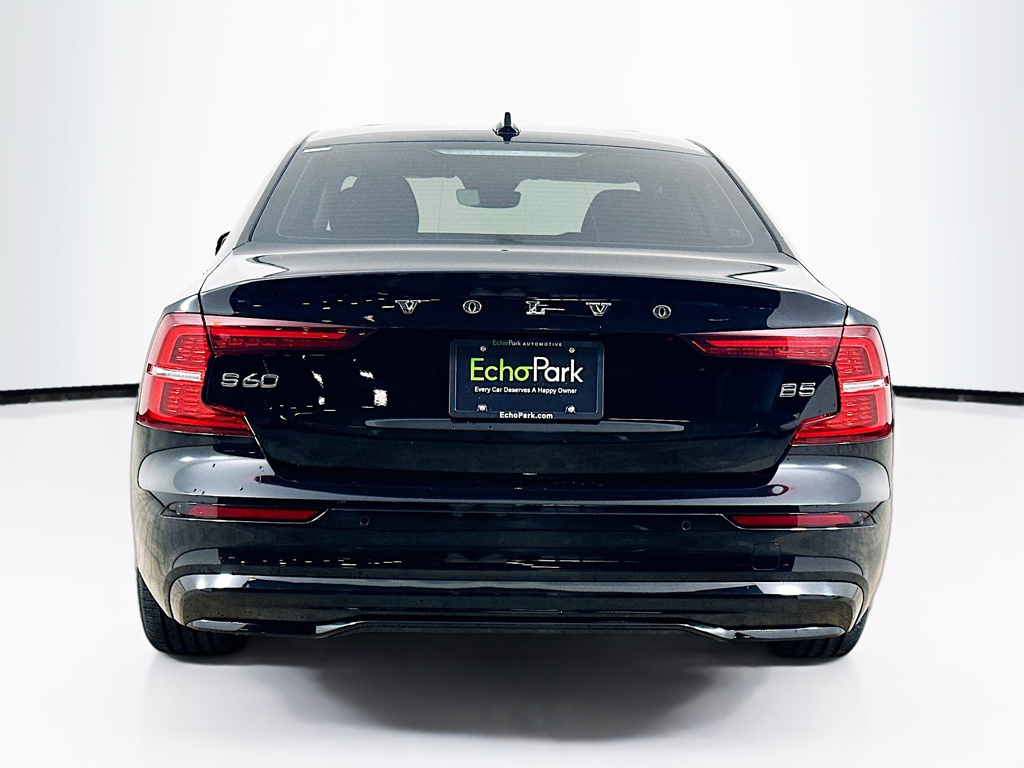 Used 2023 Volvo S60 B5 Plus FWD image 7