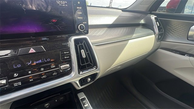 Used 2022 Kia Sorento SX image 18