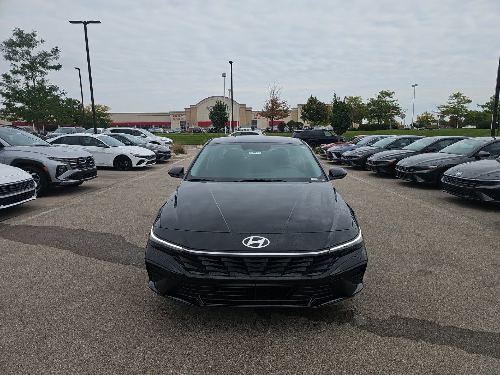 New 2026 Hyundai Elantra SE FWD image 8