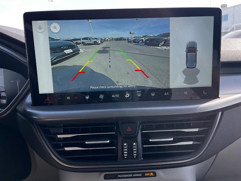 New 2025 Ford Escape SE image 15