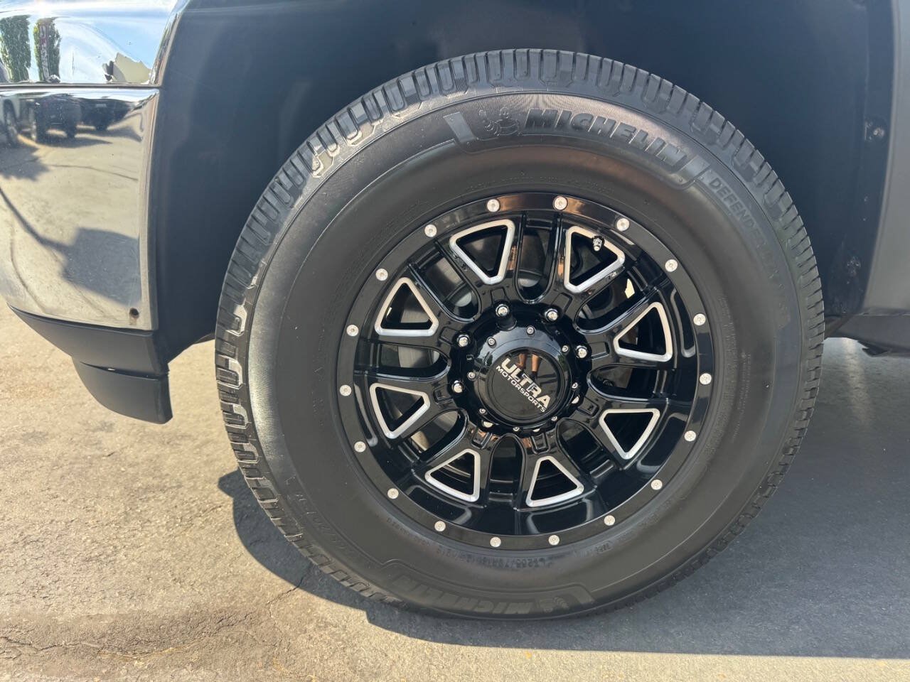 Used 2014 Chevrolet Silverado 3500 LTZ AWD/4WD image 19