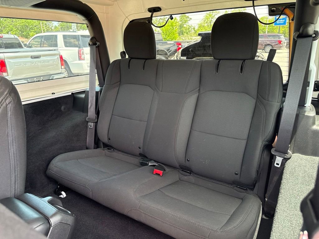 Used 2023 Jeep Wrangler Sport AWD/4WD image 10