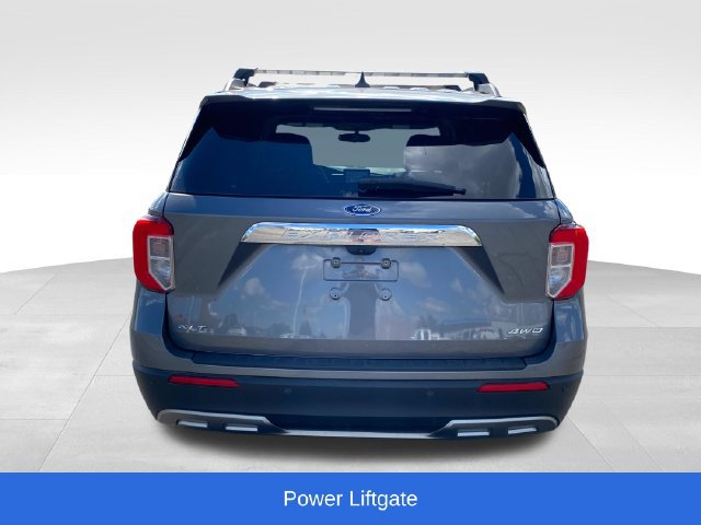Used 2023 Ford Explorer XLT AWD/4WD image 3