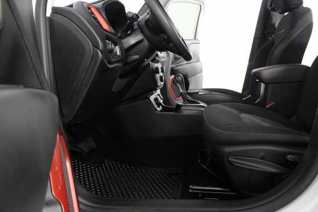 Used 2023 Jeep Renegade Trailhawk image 15