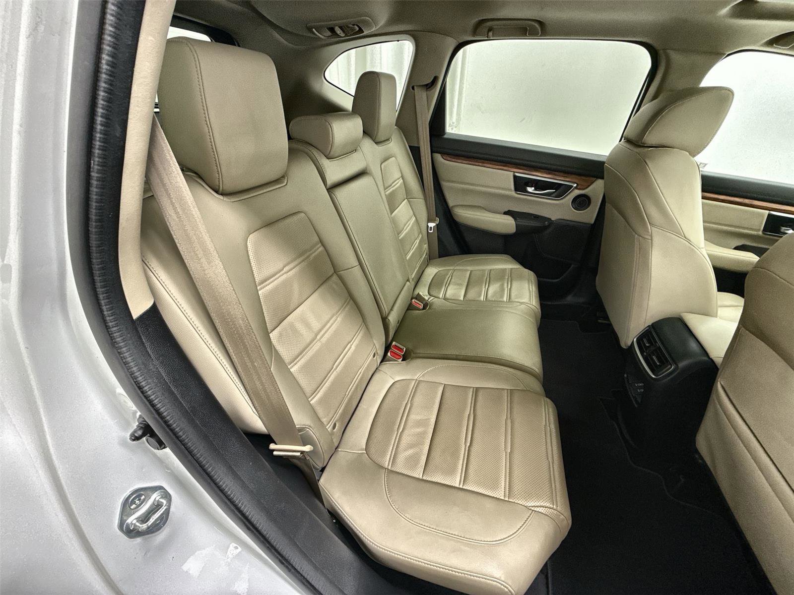 Used 2022 Honda CR-V Touring image 32
