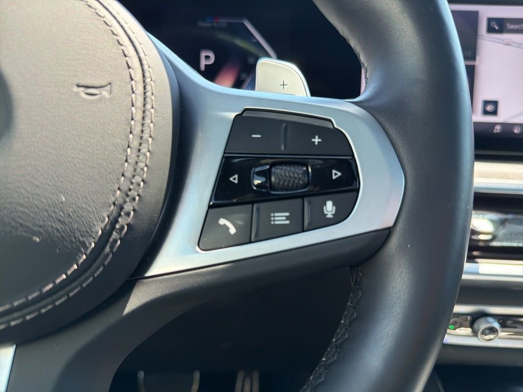 Used 2025 BMW X7 xDrive40i w/ M Sport Package image 30