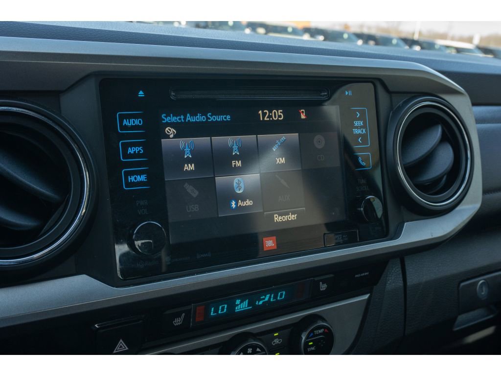 Used 2018 Toyota Tacoma Limited RWD image 25