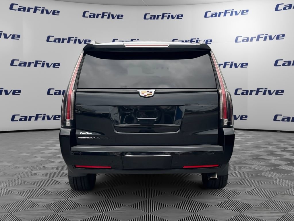 Used 2020 Cadillac Escalade ESV 4WD image 4