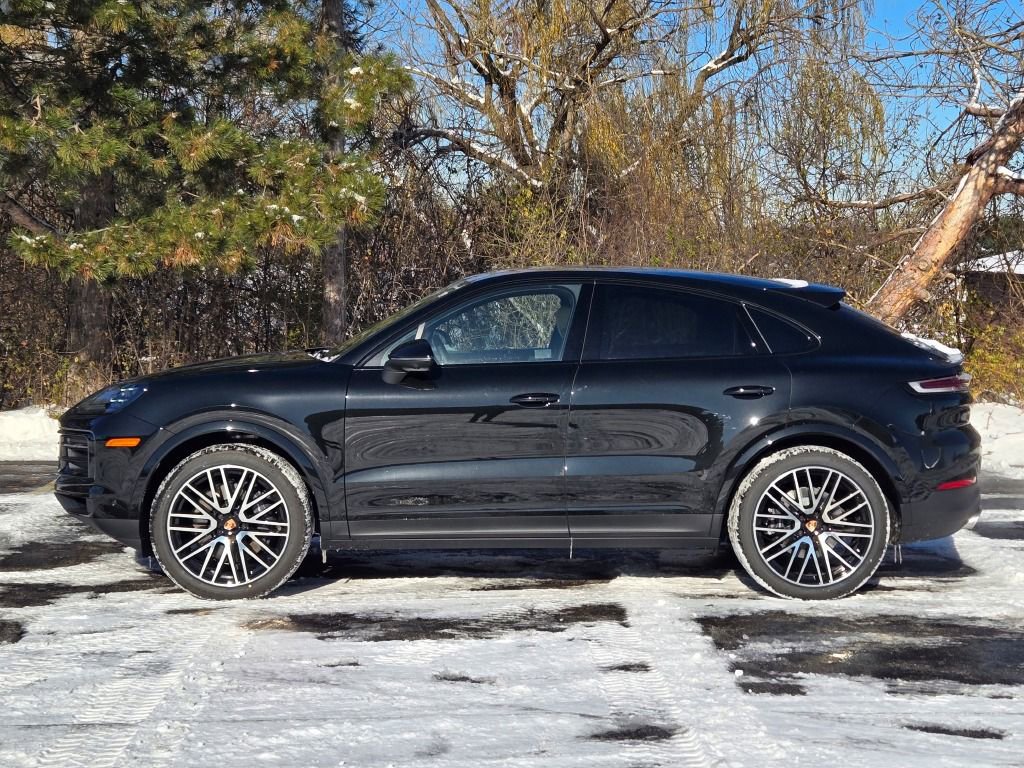 New 2026 Porsche Cayenne Coupe AWD/4WD image 2