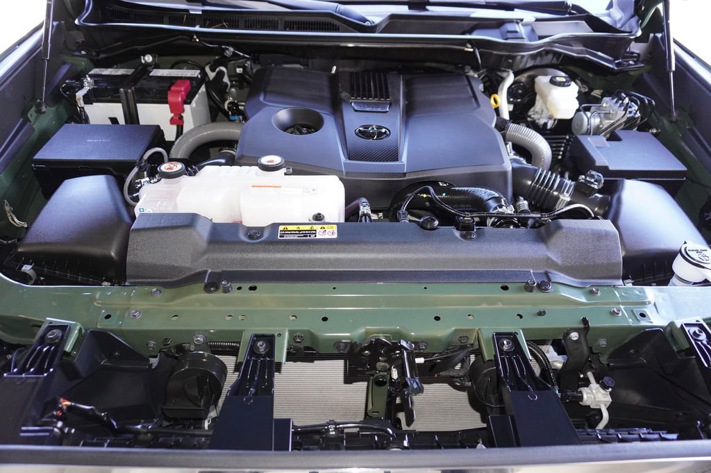 Used 2023 Toyota Tundra SR5 w/ TRD Off-Road Package image 23