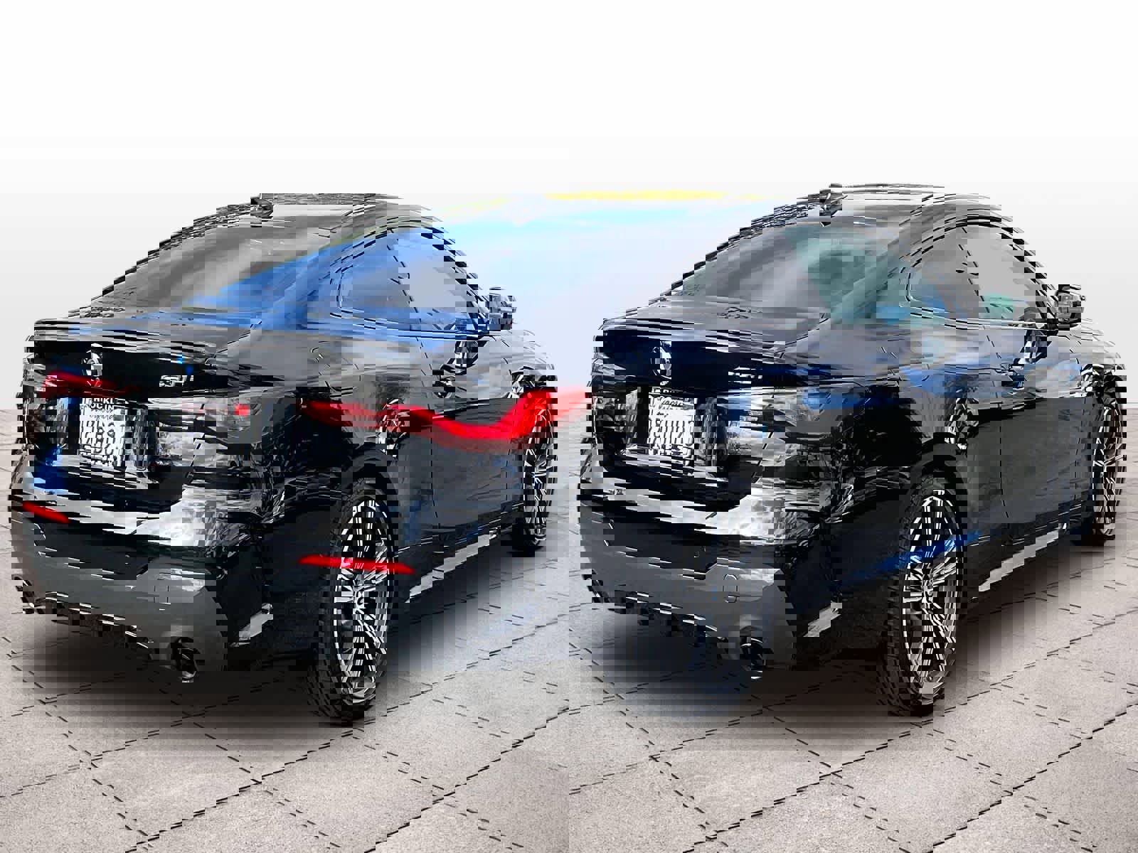 Used 2022 BMW 430i Coupe w/ M Sport Package image 15