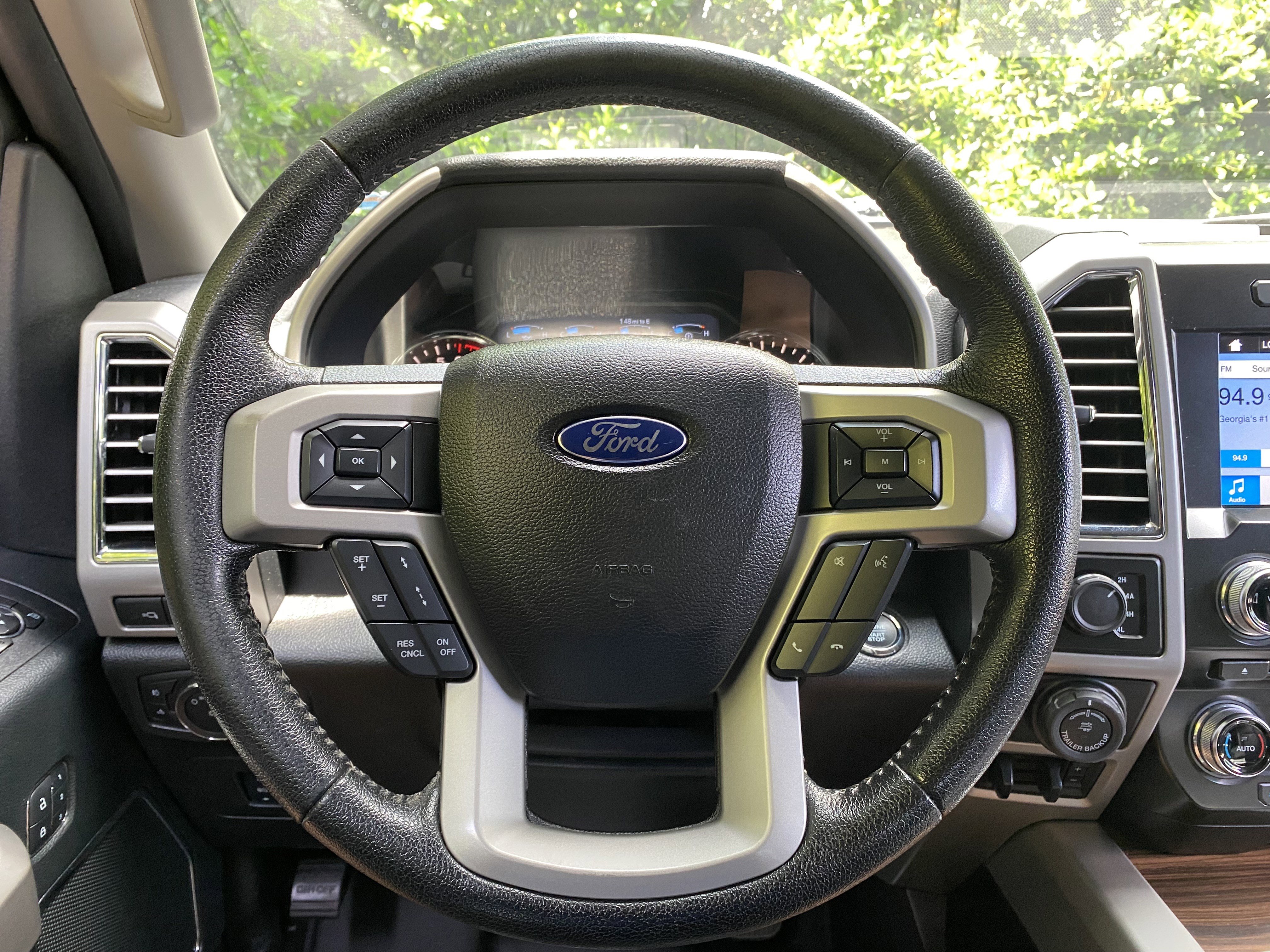 Used 2016 Ford F150 Lariat w/ Equipment Group 502A Luxury AWD/4WD image 19