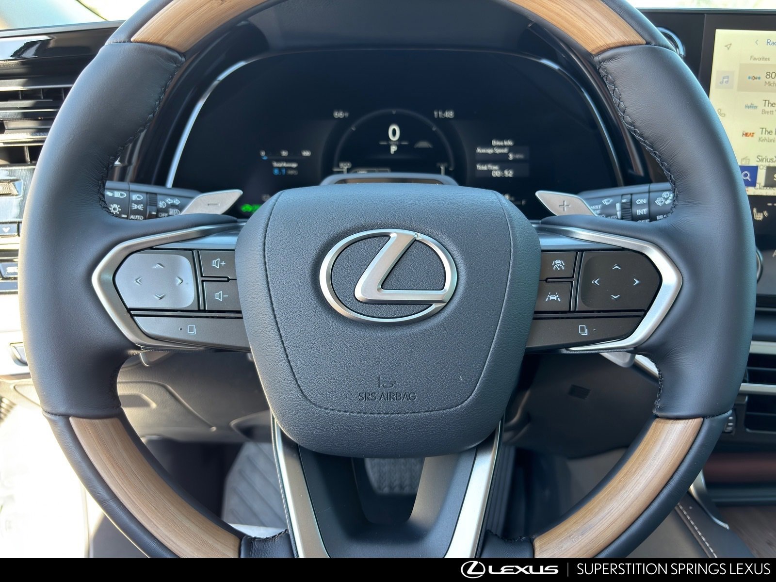 New 2026 Lexus RX 450h AWD image 24