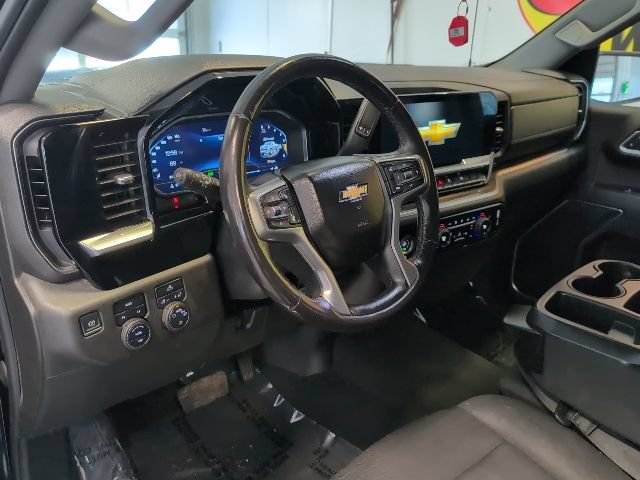 Certified 2022 Chevrolet Silverado 1500 LT AWD/4WD image 9