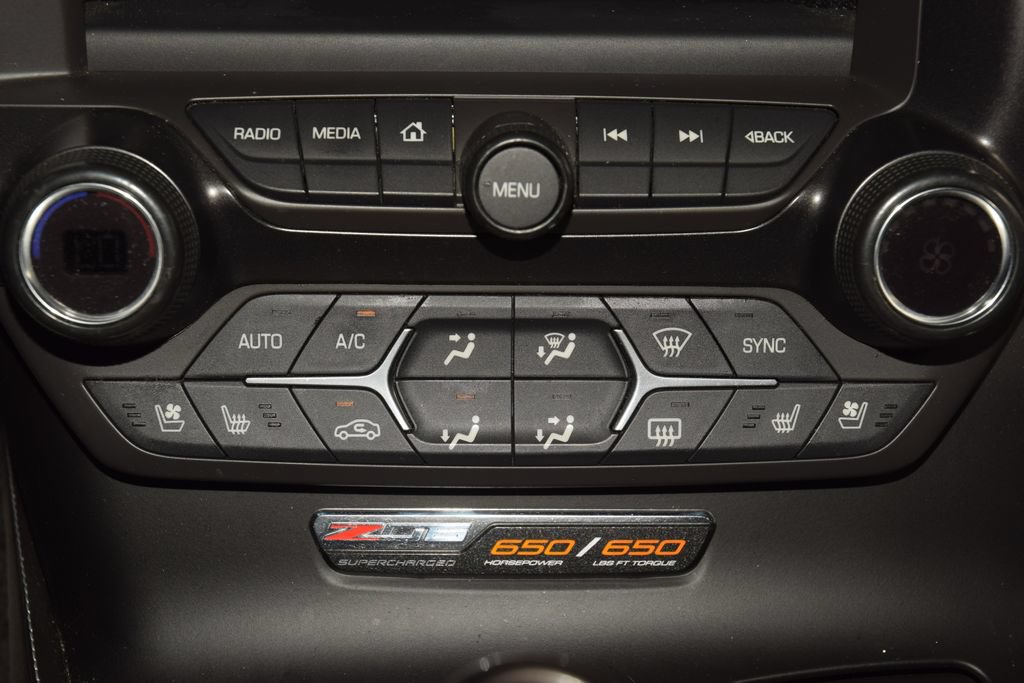 Used 2016 Chevrolet Corvette Z06 w/ Z07 Performance Package RWD image 38