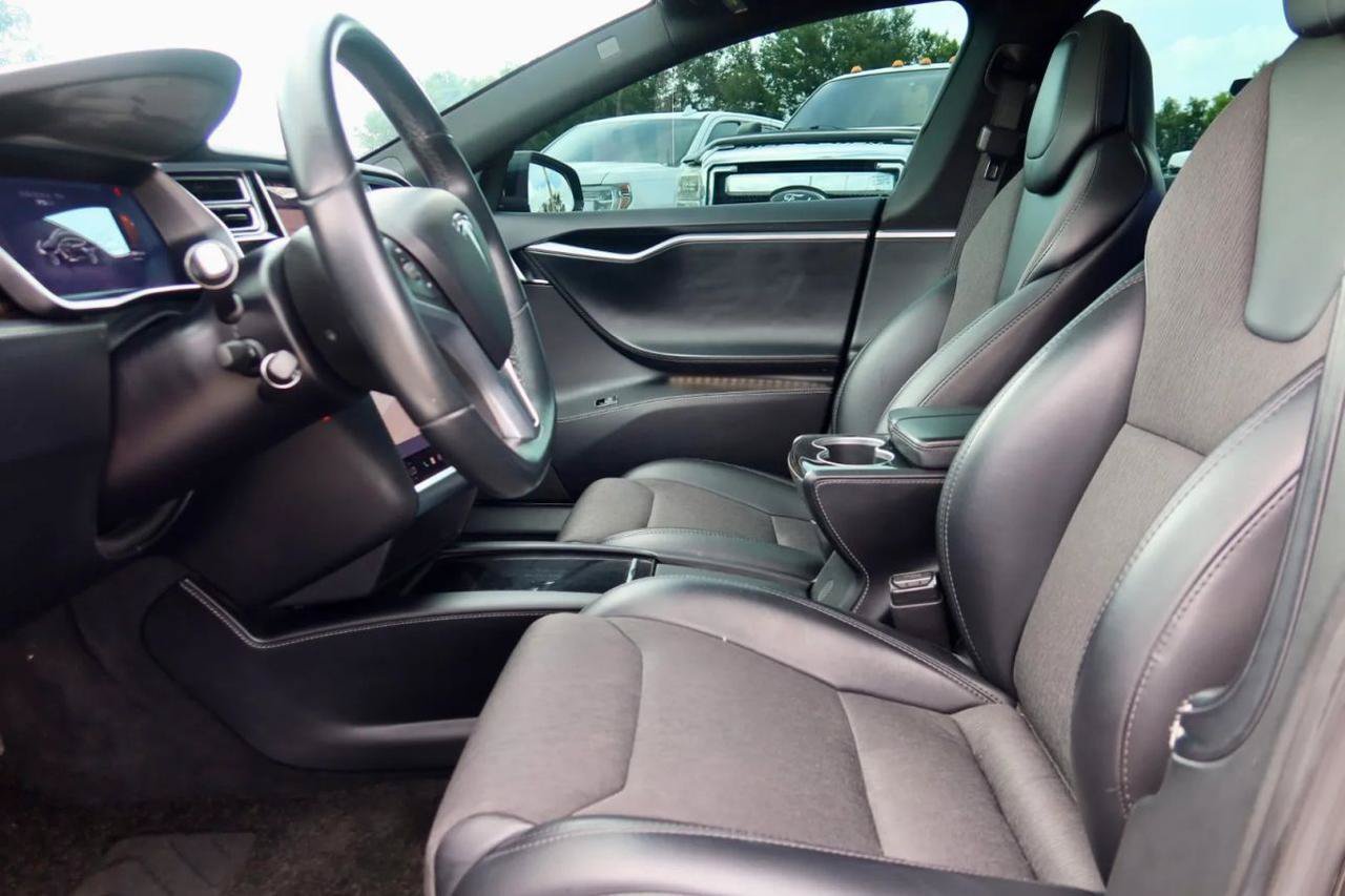 Used 2018 Tesla Model S 75D AWD/4WD image 10