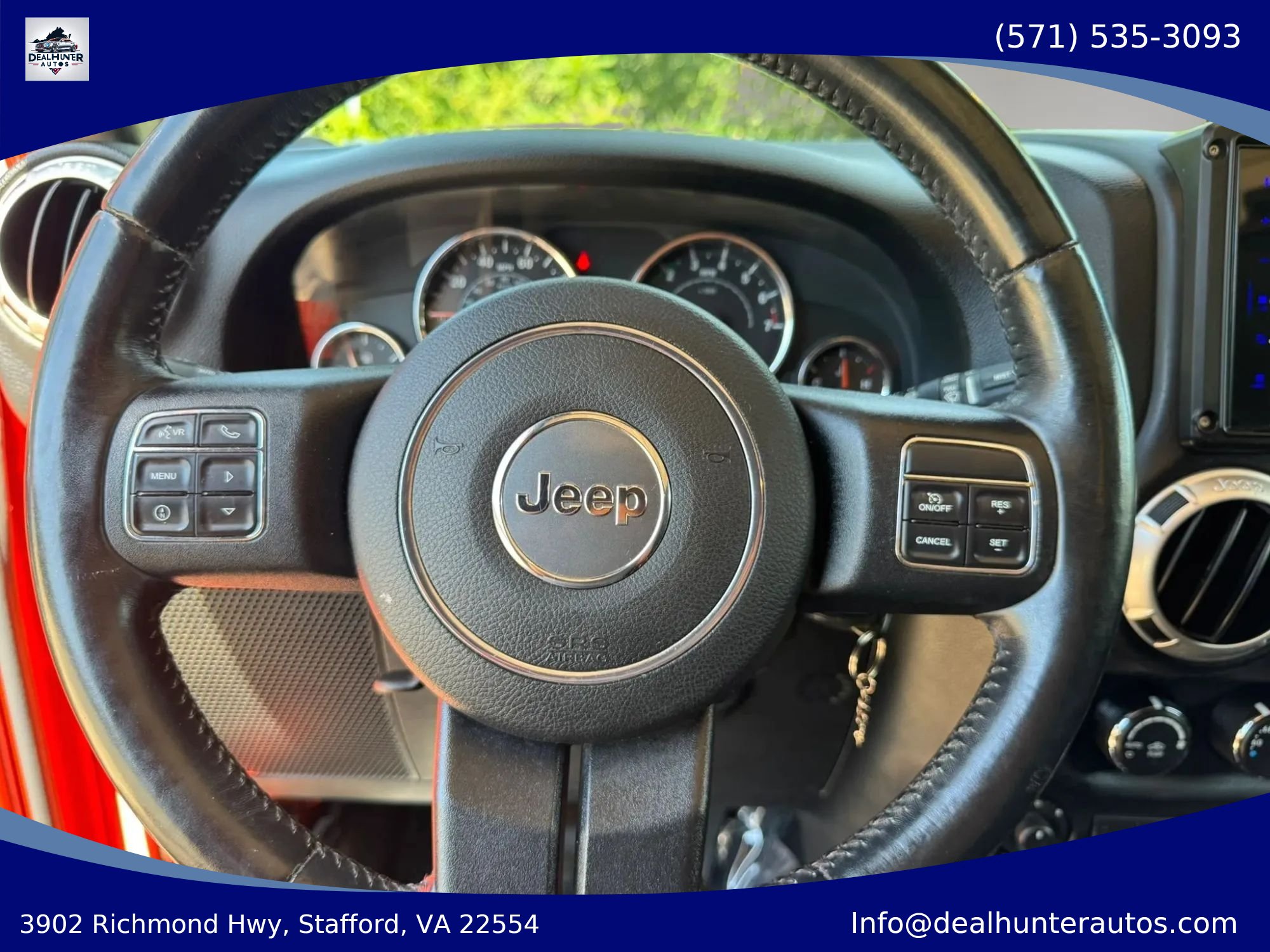 Used 2016 Jeep Wrangler Sahara w/ Connectivity Group AWD/4WD image 20