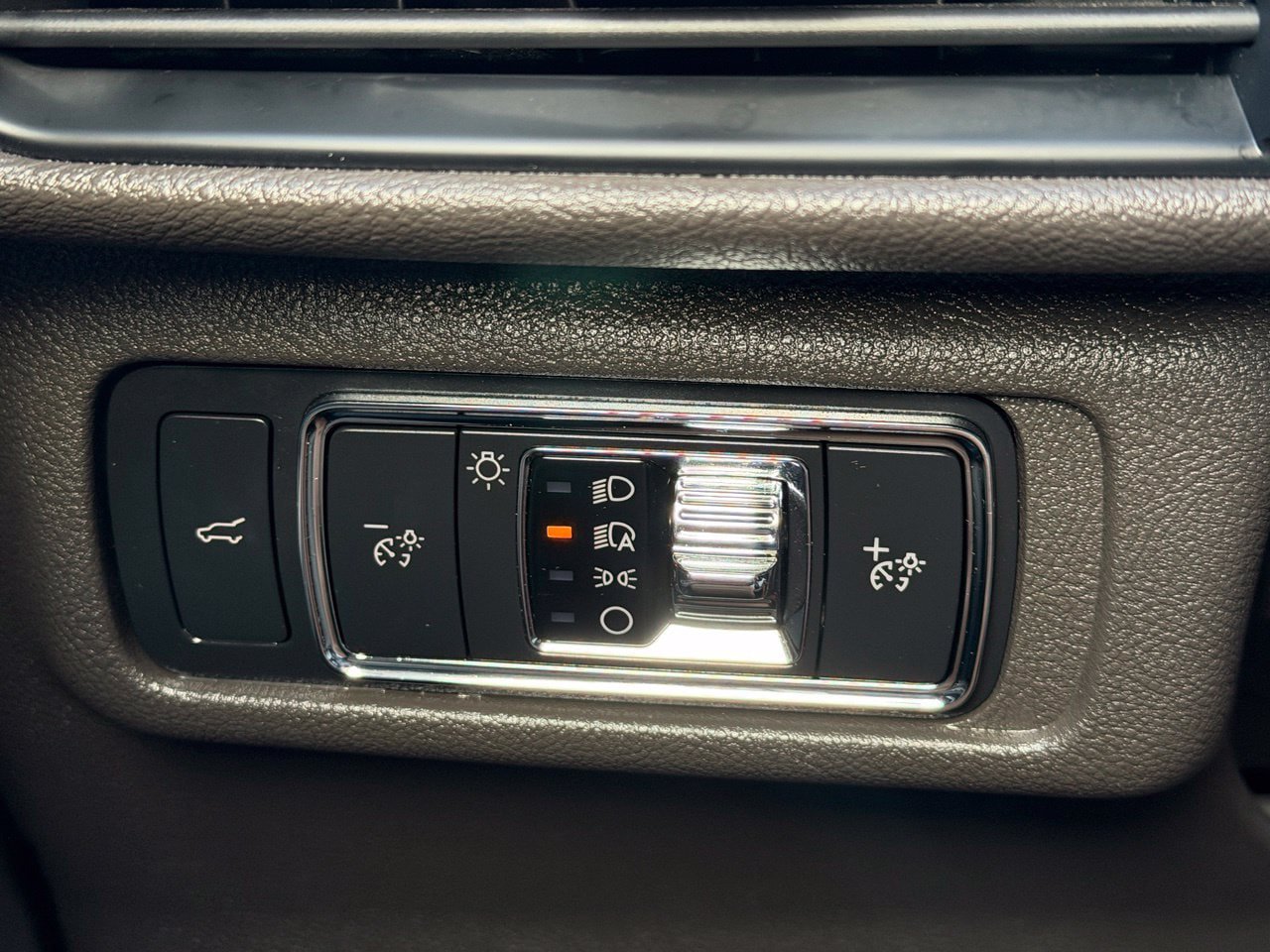 Used 2020 Lincoln Corsair FWD image 20