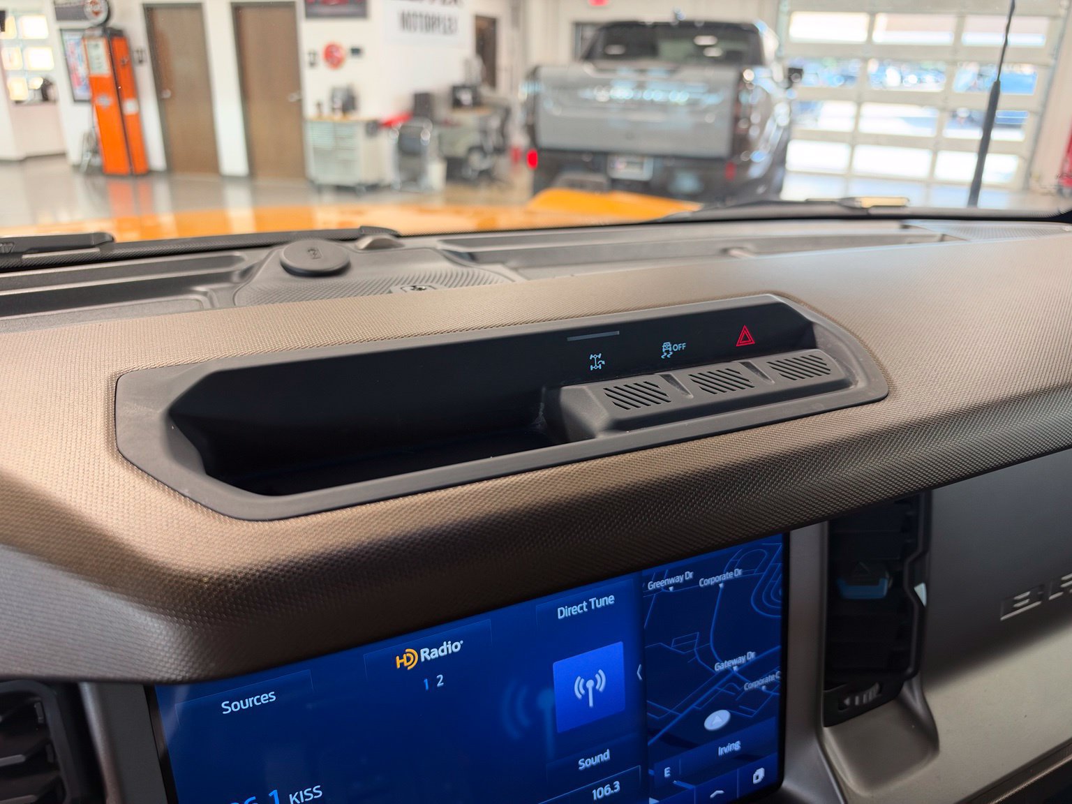 Used 2022 Ford Bronco Outer Banks AWD/4WD image 31