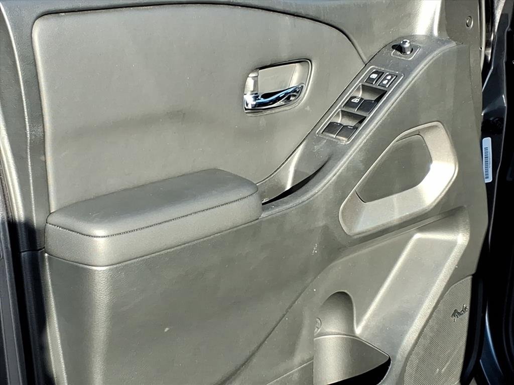 Used 2024 Nissan Frontier SL w/ Technology Package image 15