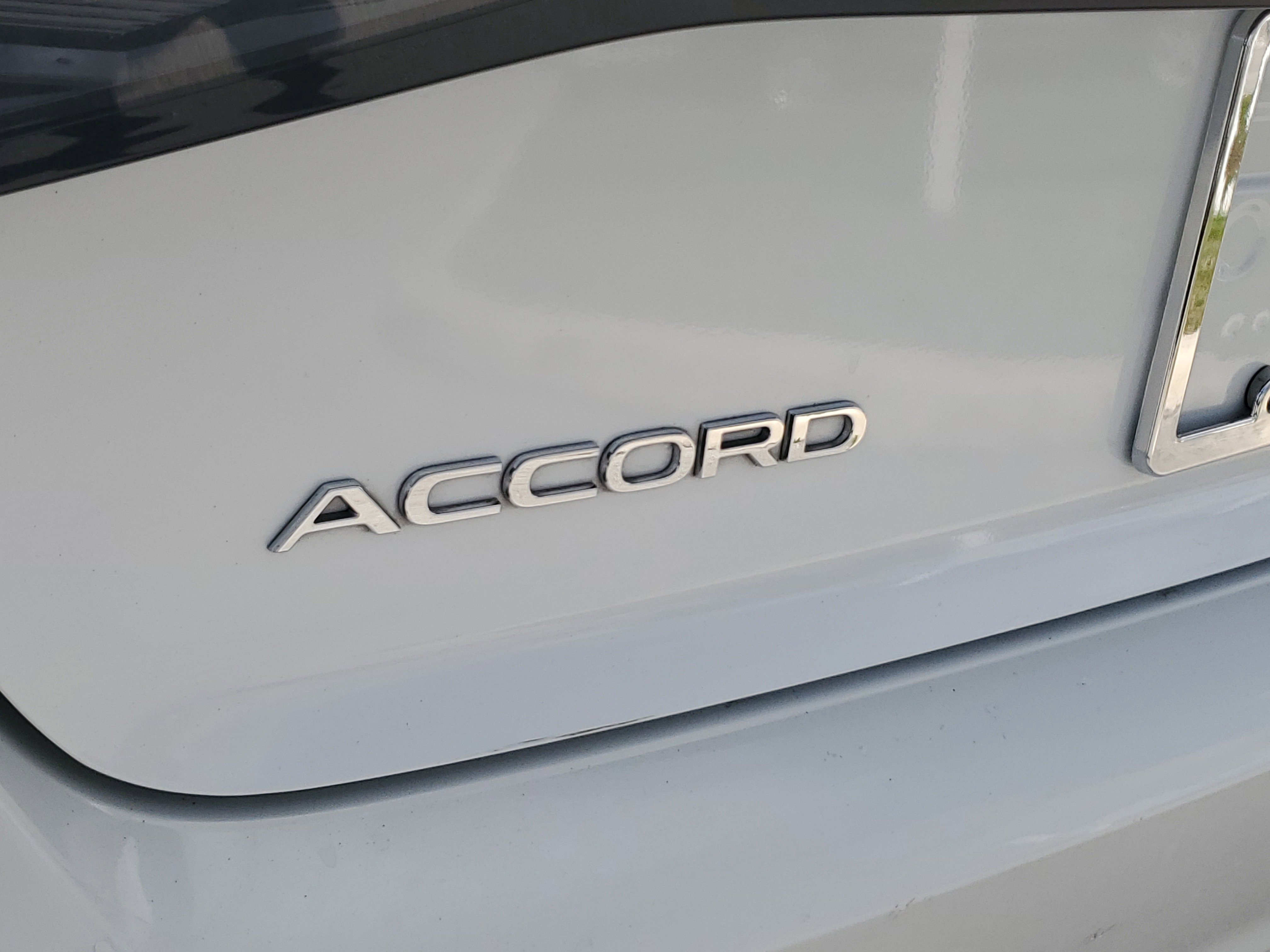 Used 2023 Honda Accord EX image 10