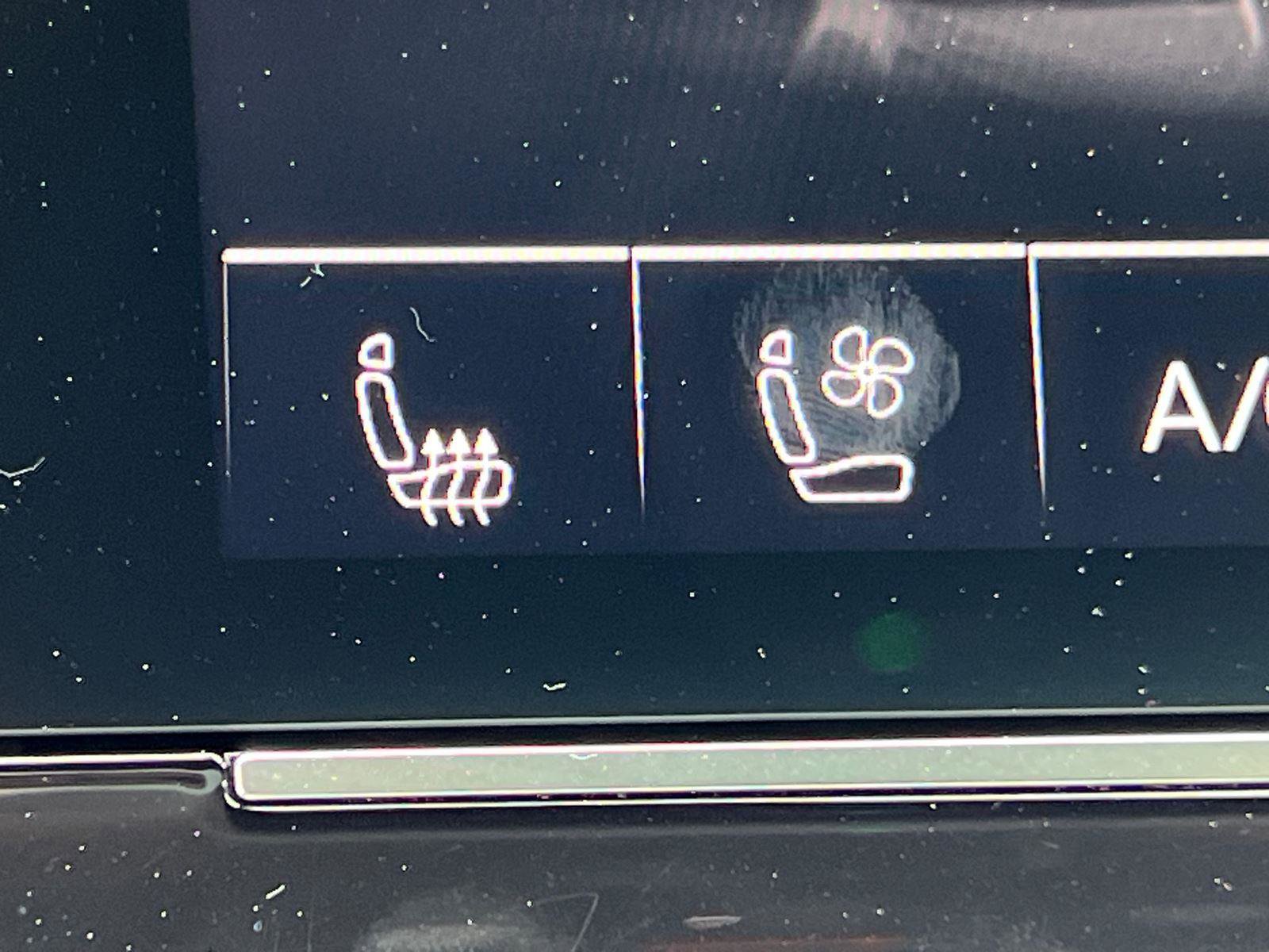 Used 2023 Audi RS 7 Sportback w/ Carbon Optic Package image 31