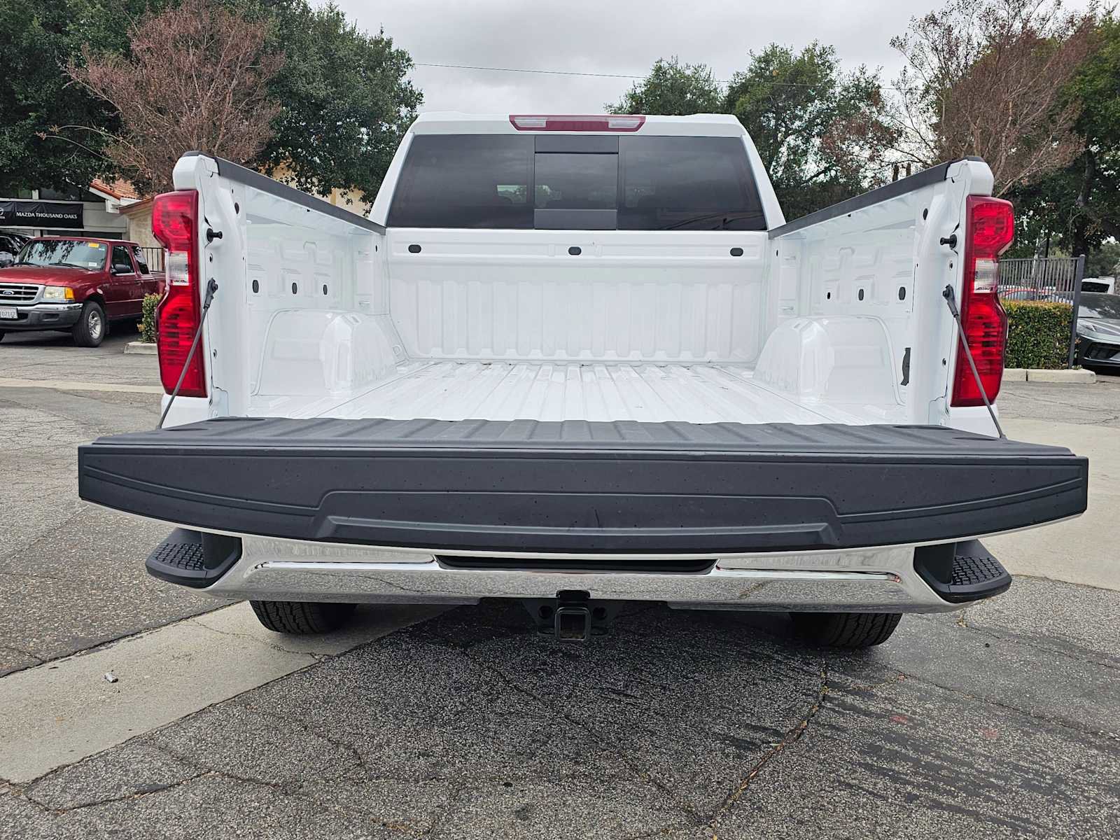 Used 2025 Chevrolet Silverado 1500 LT w/ Convenience Package II image 14