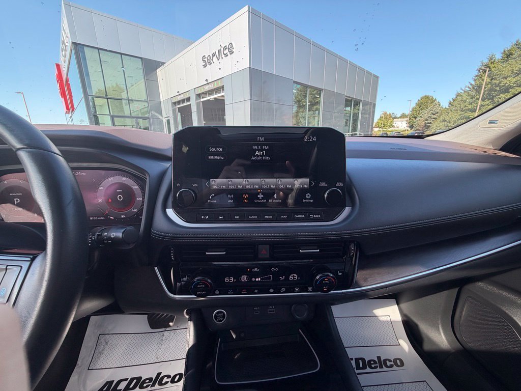 Used 2023 Nissan Rogue Platinum w/ Platinum Premium Package AWD/4WD image 10