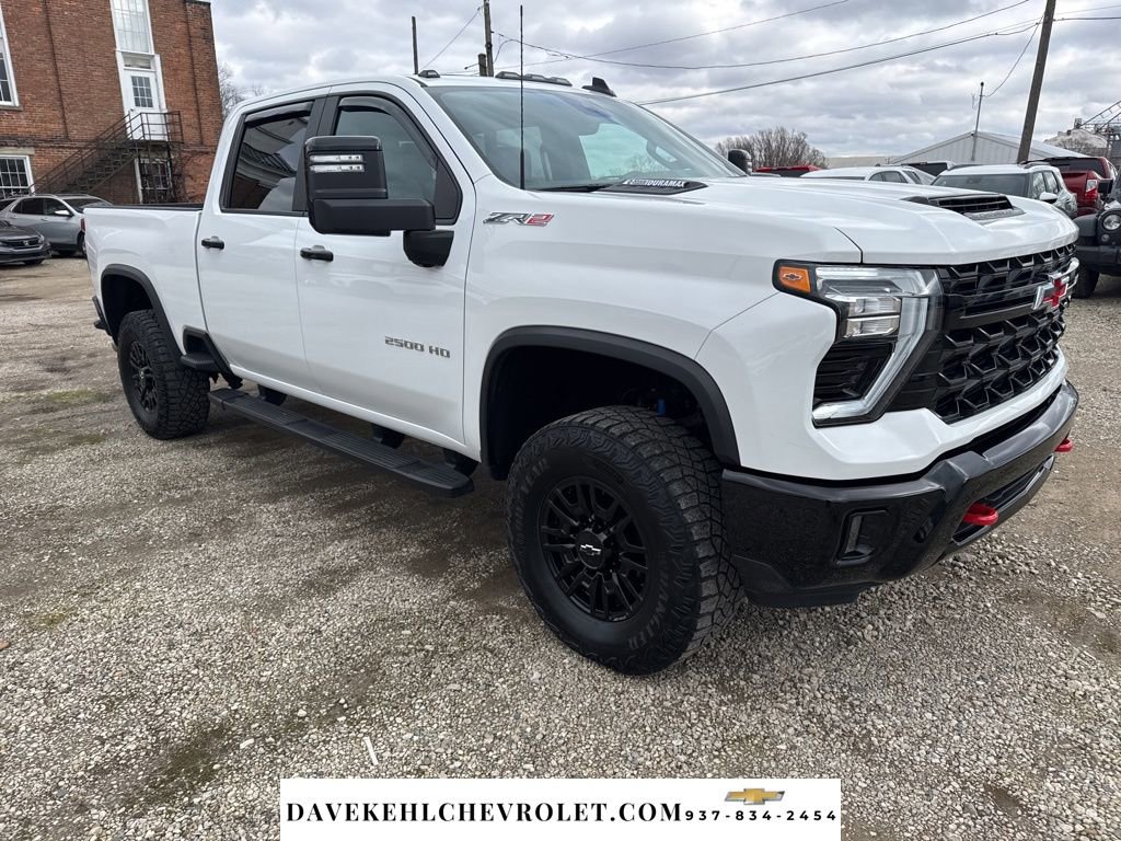 Used 2024 Chevrolet Silverado 2500 ZR2 w/ Technology Package image 7