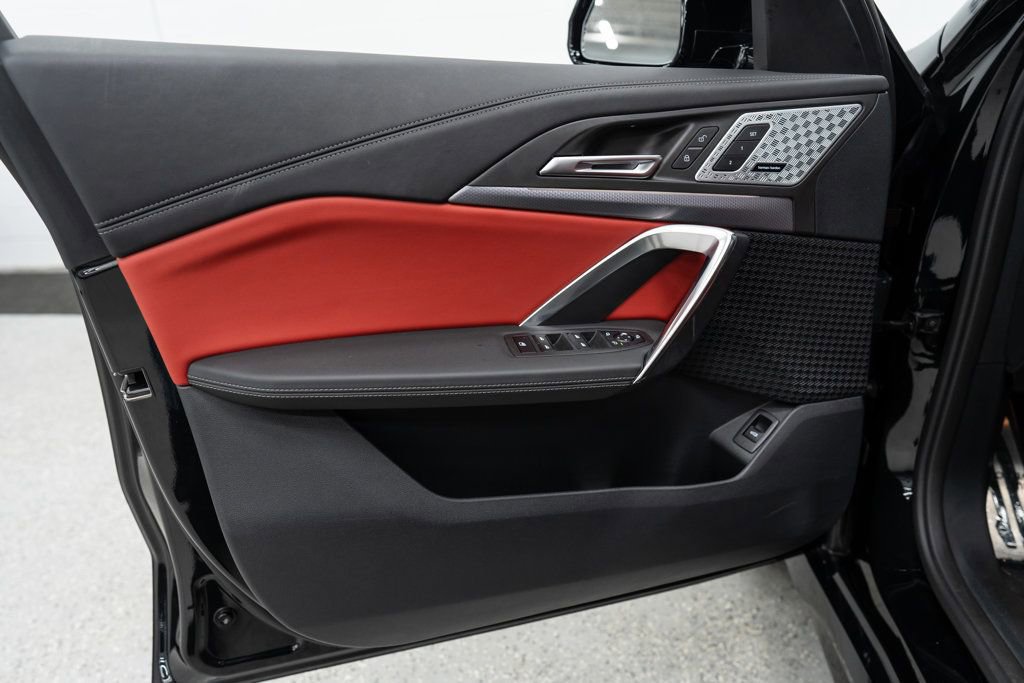 Used 2024 BMW X1 w/ M Sport Line w/ Premium Package image 15