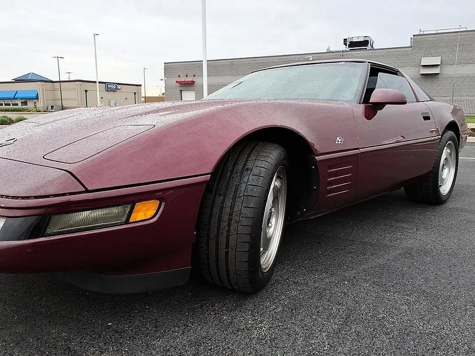 Used 1993 Chevrolet Corvette Coupe RWD image 10