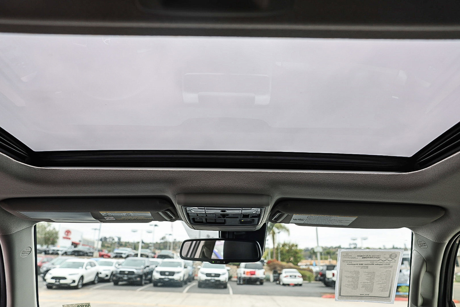 Used 2022 Toyota 4Runner SR5 Premium w/ Moonroof Package RWD image 6