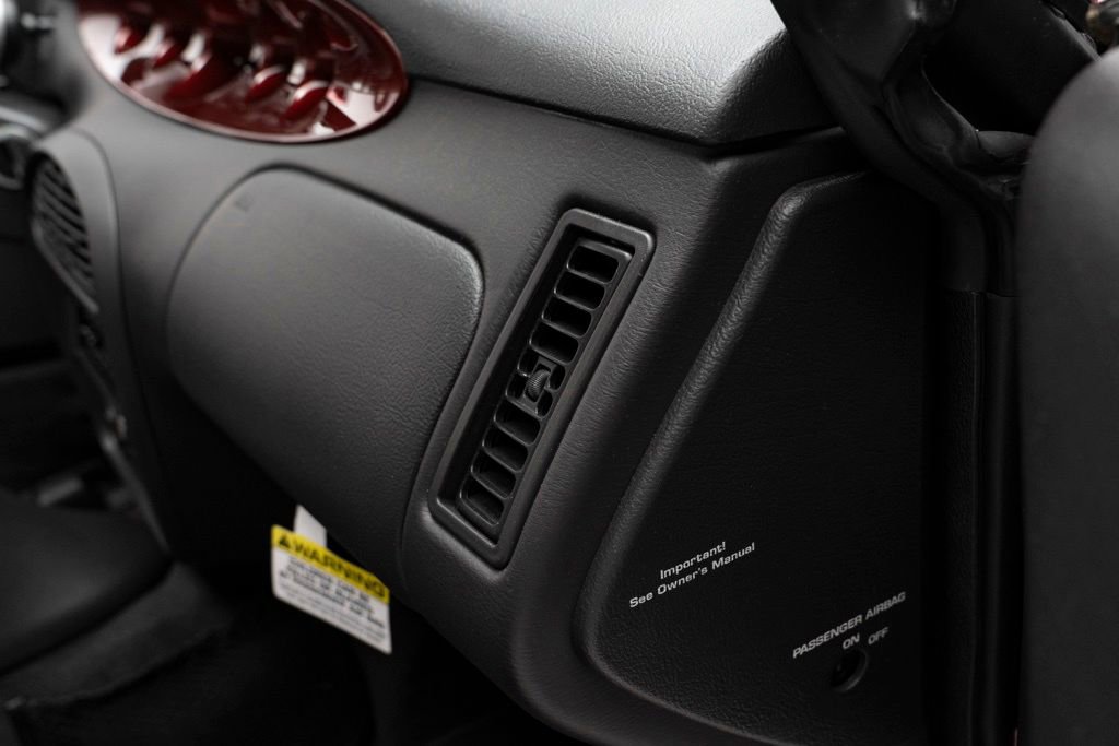 Used 2002 Chrysler Prowler image 41