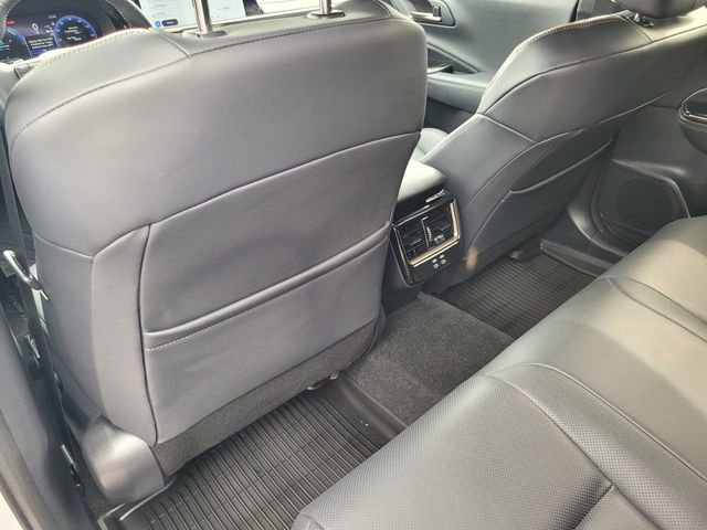 Used 2025 Toyota Crown Signia image 12