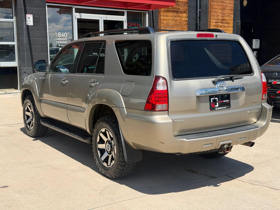 Used 2008 Toyota 4Runner SR5 AWD/4WD image 3