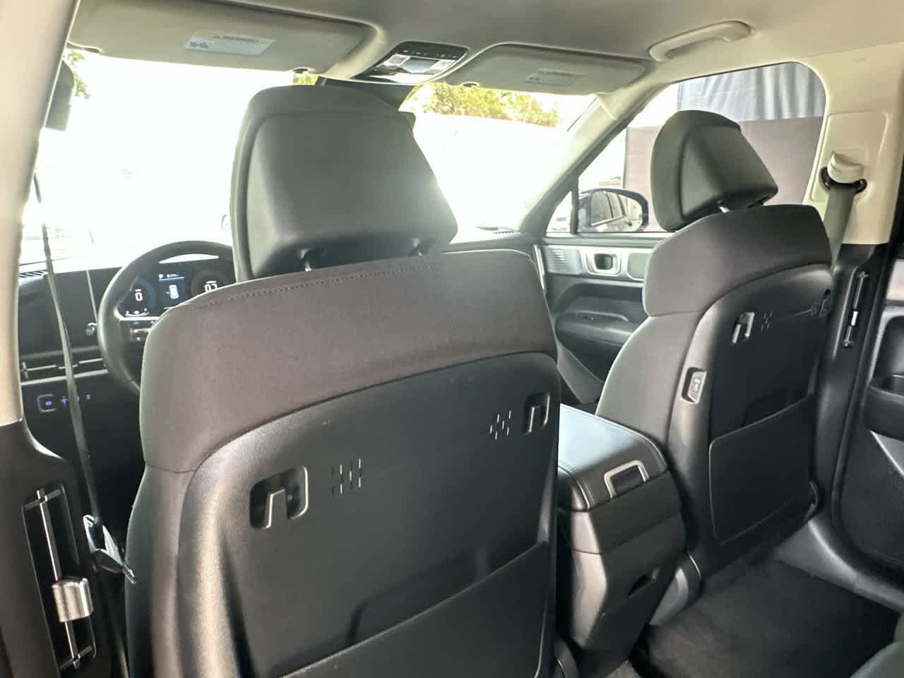 Used 2026 Hyundai Santa Fe SE FWD image 23