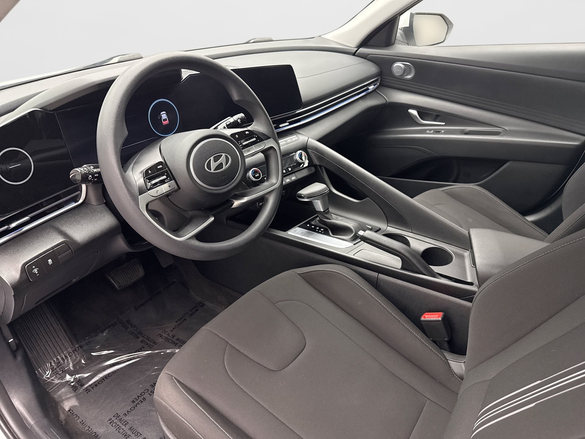 Used 2024 Hyundai Elantra SEL FWD image 10