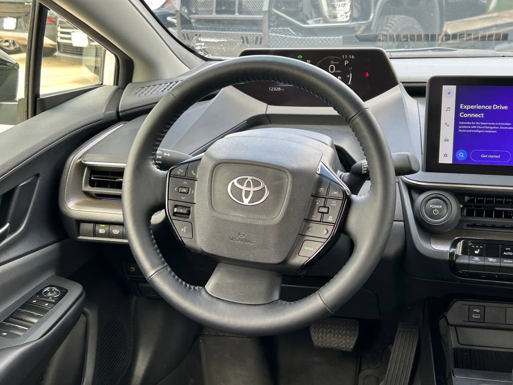 Used 2023 Toyota Prius XLE FWD image 38