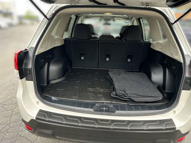 Used 2019 Subaru Forester Premium AWD/4WD image 25