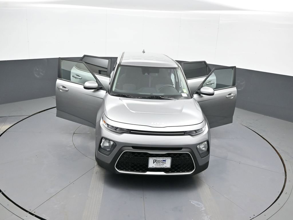 Certified 2022 Kia Soul LX w/ Technology Package image 44