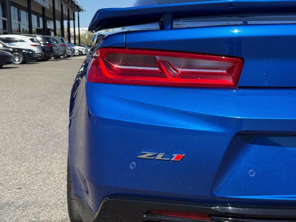 Used 2017 Chevrolet Camaro ZL1 RWD image 8