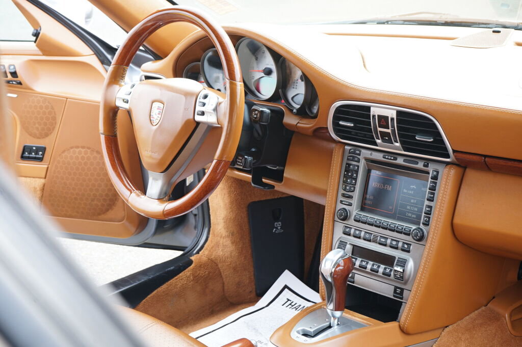 Used 2006 Porsche 911 Carrera S image 16