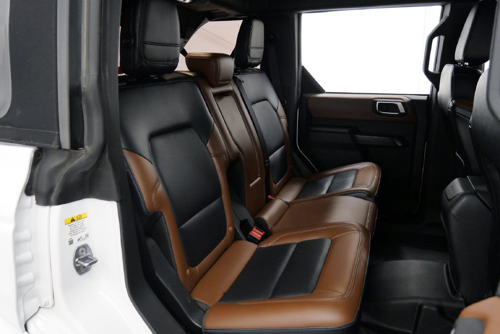 Used 2024 Ford Bronco Outer Banks AWD/4WD image 17