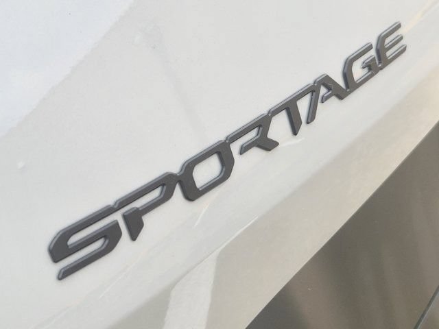 Used 2025 Kia Sportage X-Line AWD/4WD image 11